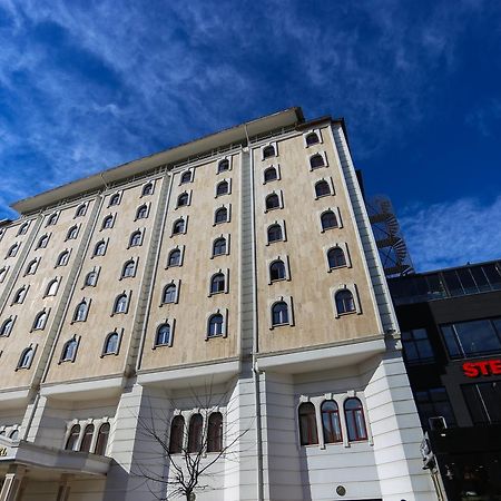 Sivas Bueyuek Hotel Eksteriør billede