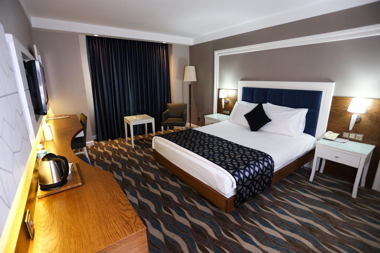 Sivas Bueyuek Hotel Eksteriør billede