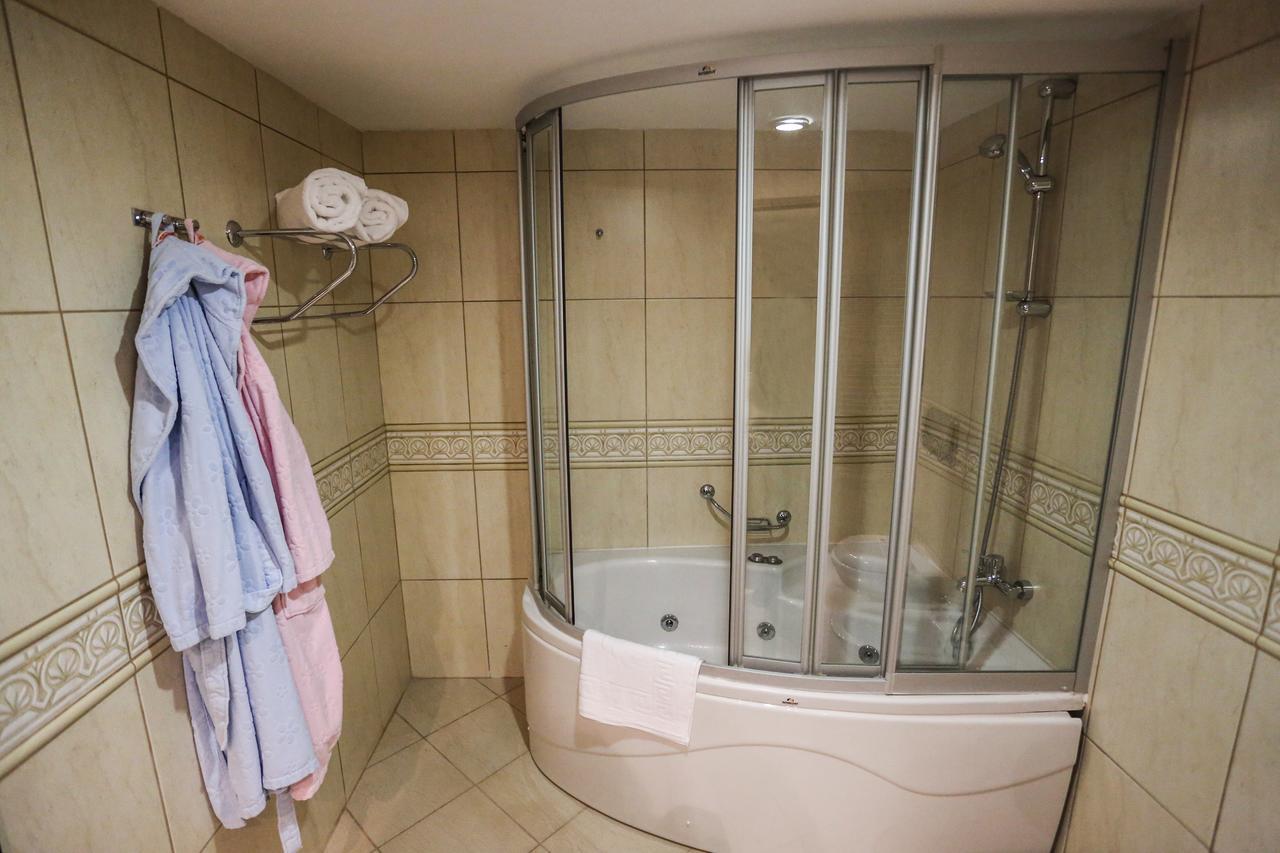 Sivas Bueyuek Hotel Eksteriør billede